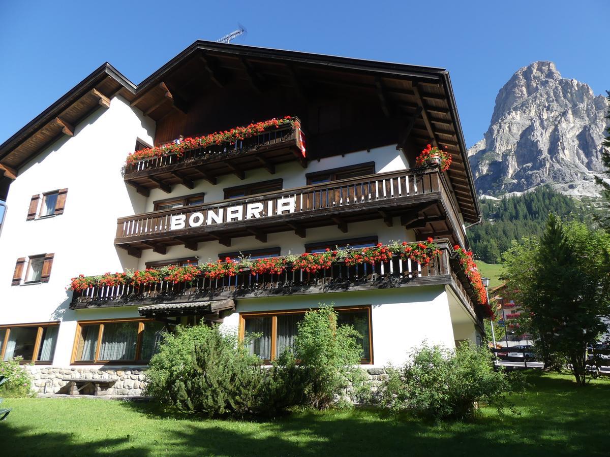 Garni Bonaria Aparthotel Corvara In Badia Kültér fotó